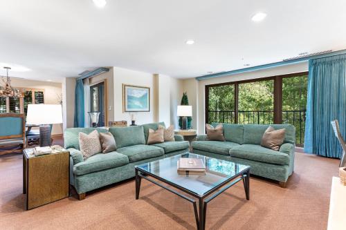 The Galatyn Lodge