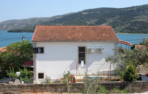 Apartments by the sea Marina, Trogir - 2791, Marina