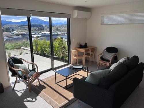 Apartment with Lake View image 5