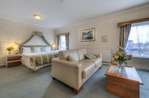 The Dolphin Hotel Room Type - Deluxe Double Room