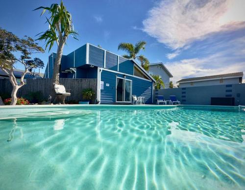 * - The Leucadia Beach Grotto - * An Encinitas Gem, Encinitas