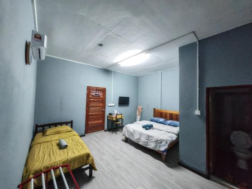 ROOM STAY TOK WAN 1 in Besut