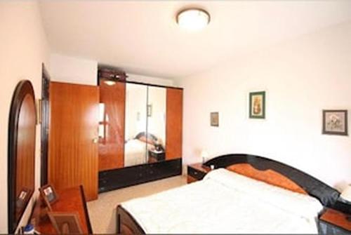 Double Bedroom in Shared apartment with balcony and parking - Hotel - Almuñécar
