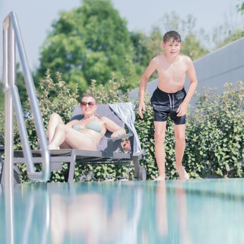 בריכת שחיה, Aparthotel Bad Radkersburg in באד רדקרסבורג