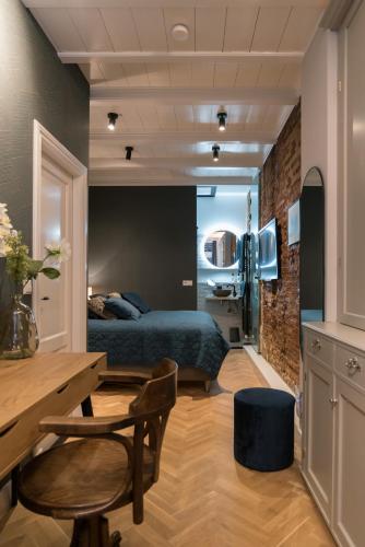 1 queen bed
