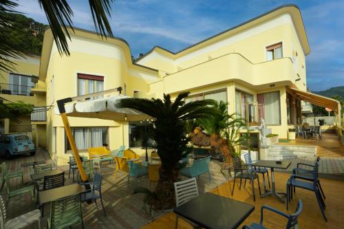Hotel Delfino 5