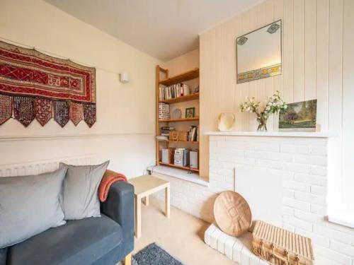 Pass the Keys Spacious 2Bed flat Camberwell London