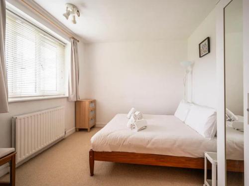 Pass the Keys Spacious 2Bed flat Camberwell London
