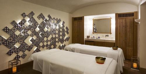 Puente Romano Beach Resort - image 4