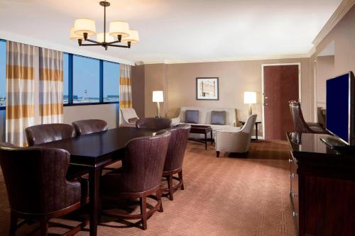 Sheraton DFW Airport Hotel