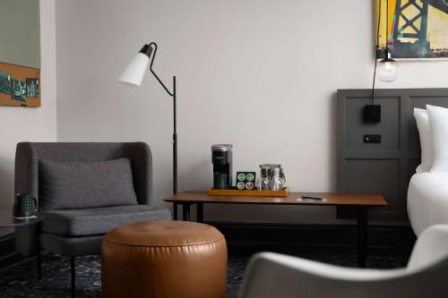 King Room image 2