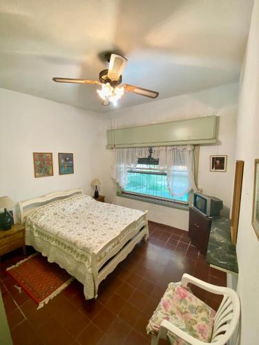 Frente a la mansa CON SEÑA l LUZ GAS AGUA LIMPIEZA APARTE (Frente a la mansa CON SENA l LUZ GAS AGUA LIMPIEZA APARTE) in Atlantida