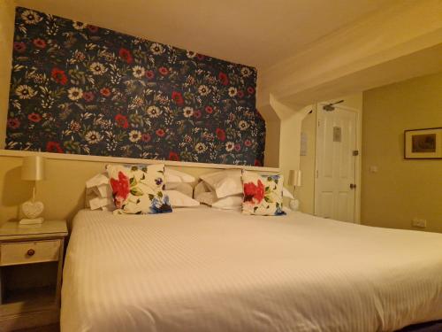 Y Branwen - adult only and dog friendly