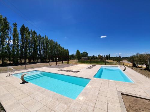 Peldbaseins, Tupungato entre viñas, valle de Uco (Tupungato entre vinas, valle de Uco) in San Hose