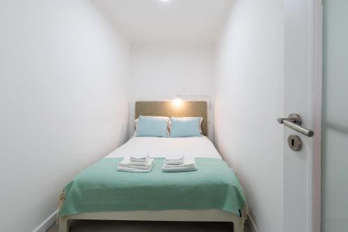Central Alfama Studio Perfect for Budget Travelers - image 7