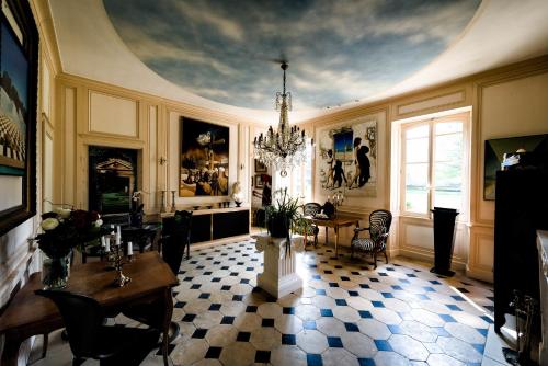 Ieeja, Les Chambres d'Hotes du Chateau de Saint-Georges in Saint-Georges-sur-Moulon