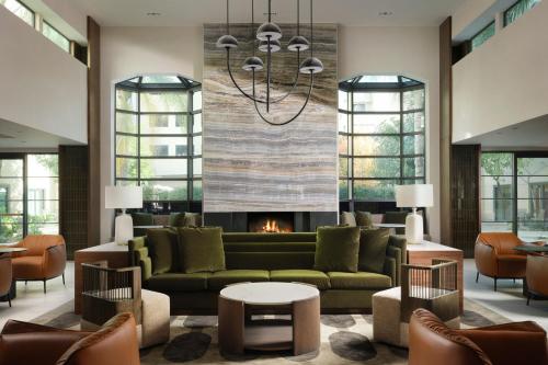 . Courtyard by Marriott Los Angeles Pasadena Old Town