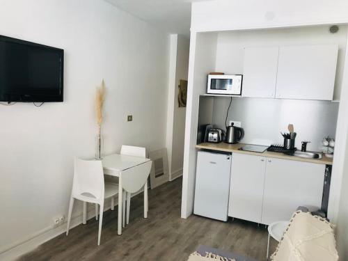 Studio neuf à 3 mn du Stade Vélodrome & Hôpital St Joseph - Location saisonnière - Marseille