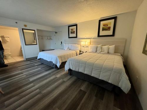 Emerald Shores Hotel - Daytona Beach