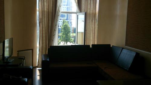 apartament- inasaridze 15 - Tap to explore photos