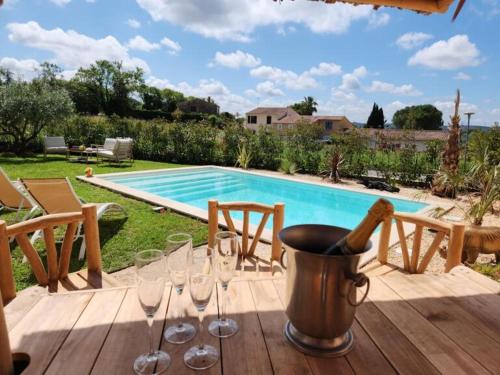 Villa Piscine Uzes à pied 6 personnes Farandole - Location, gîte - Uzès