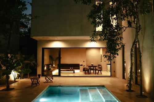 TOHO VILLA 4BED WITH POOL & JACUZZI in Tulum, Mexico