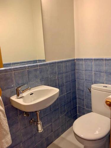 Bathroom, Casa Azanas in Casavieja