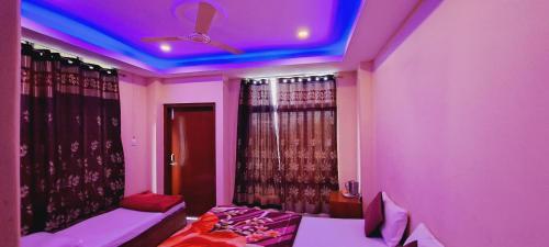 Deluxe Triple Room image 3