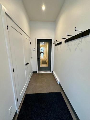 Three-Bedroom Apartment image 7