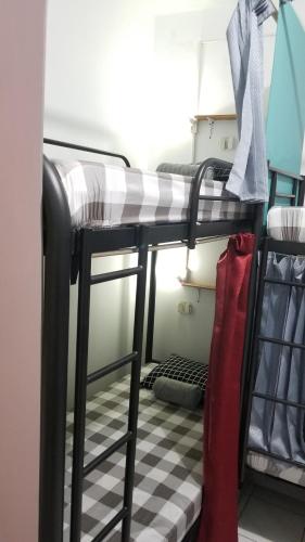 Bed in 6-Bed Mixed Dormitory Room image 10
