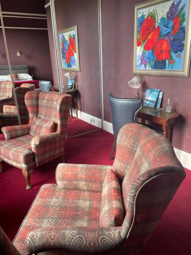 บริการและสิ่งอำนวยความสะดวก, Moorlands in เฮเลนส์โบ่