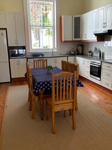 15 Braeside - image 7