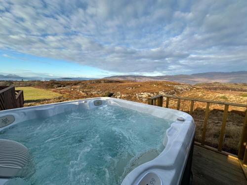 Duirinish Pods with Private Hot Tubs and Duirinish Bothy with No Hot Tub 3