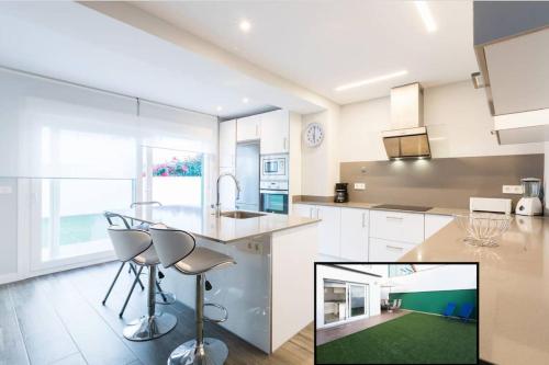 Chalet en la cuidad- con jardin y barbacoa gîte à louer Termas Romanas de Campo Valdés