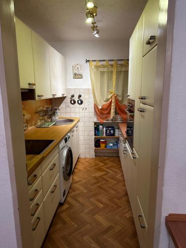 keuken, KRAICHGAU # 3-ZKB mit Balkon im EG, Monteurzimmer in Eppingen