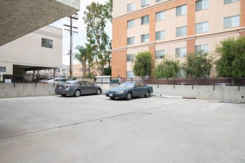 5 Mins to DT Alhambra - Homey 2BR Apt 4A in Alhambra, USA
