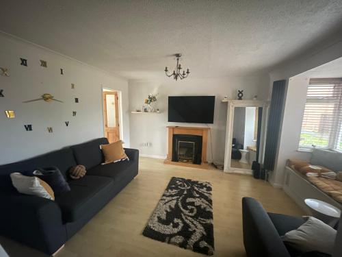 Double room in a cul de sac area in Isebrook