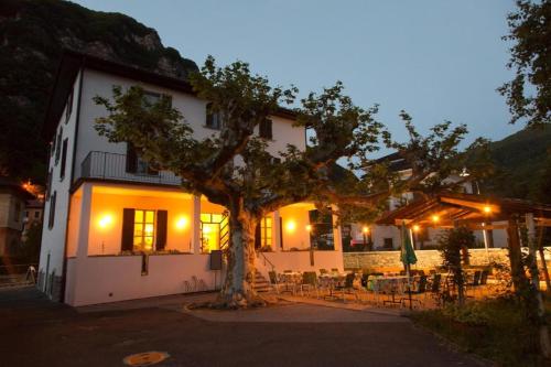 Zunanjost, Locanda La Pignatta in Arogno