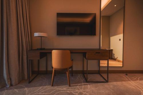 THE CLOSEST building to Burj Khalifa with Fountain View in Address Opera Residence, Дубай (фото 10)