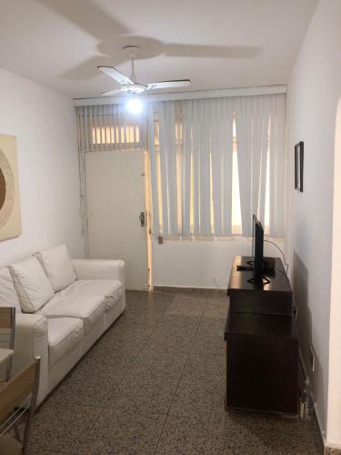 Apartamento Las Palmas - 100m da Praia Pitangueiras, Estacionamento, Cafe da Manha near Santo Espetinho