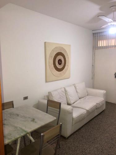 Apartamento Las Palmas - 100m da Praia Pitangueiras, Estacionamento, Cafe da Manha near Santo Espetinho