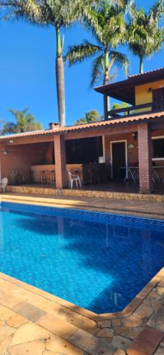 Chácara com piscina em Amparo/Pedreira