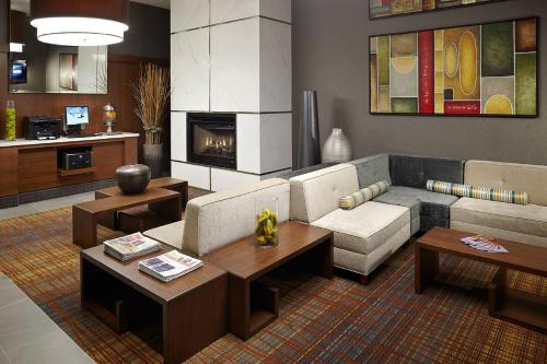 Courtyard by Marriott Montreal Airport