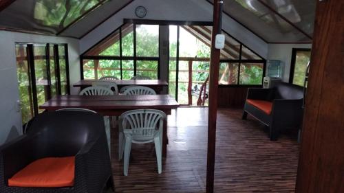 Amaya's Hostel in Parismina