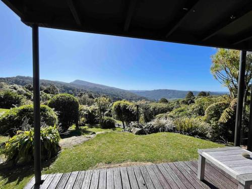 The Lake House at Waikaremoana - Accommodation - Tuai