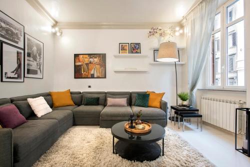 Angelique Boutique, Roma