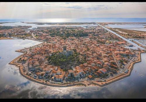 Gruissan Village APPT Duplex 51m2 in Gruissan City Center