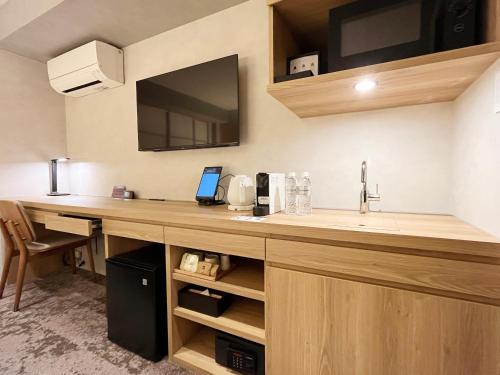Standard Double or Twin Room image 5