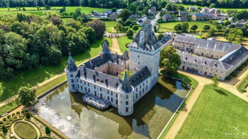 Chateau Jemeppe Hotel de charme Bois de Grune