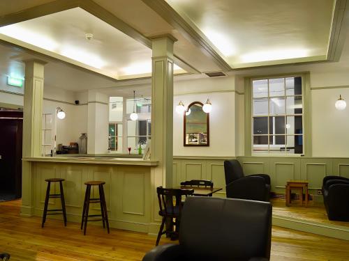 Bar, The Star Hotel in Southampton